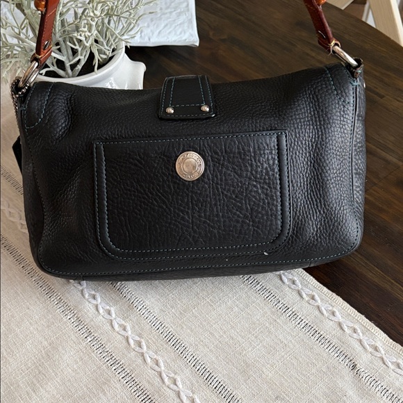 Vintage Coach Chelsea Black Pebbled Leather Shoulder - Picture 2 of 15